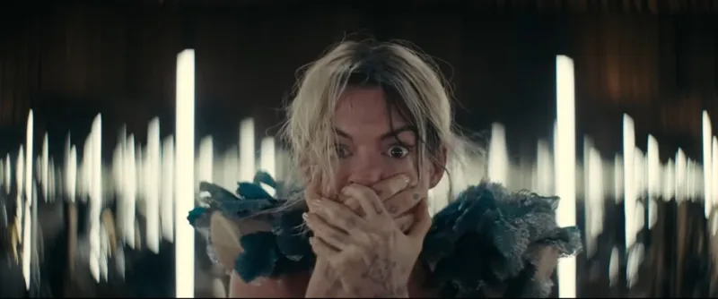 Anne Hathaway spielt in Mother Mary ein Geister-Drama über das Vergängliche