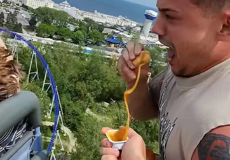 Chicken-Nugget-Chaos: YouTuber erhält Parkverbot nach Achterbahn-Stunt