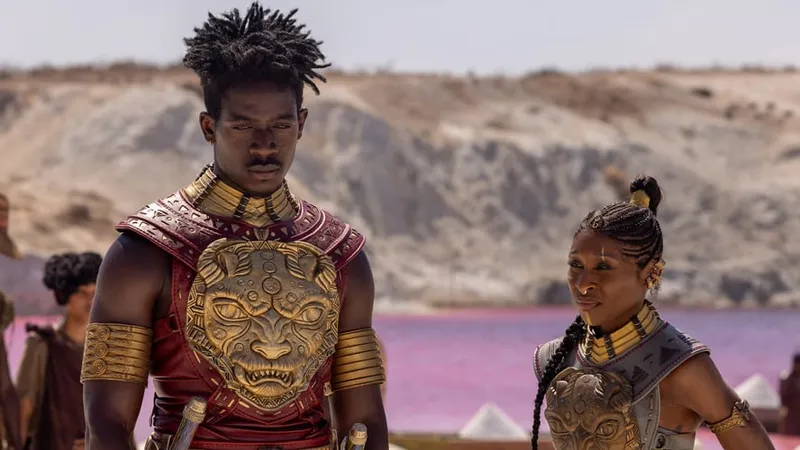 Fantasy-Autorin Tomi Adeyemi distanziert sich von Verfilmung: „Dieser Film ist das Schlimmste, was ich je durchmachen musste“