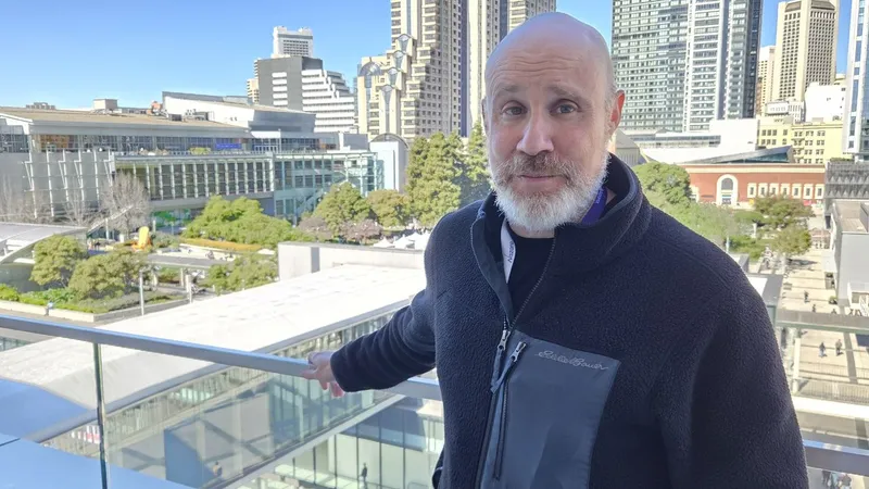 Harte Landung für Musiklegende: Deus Ex Komponist findet keinen Job!