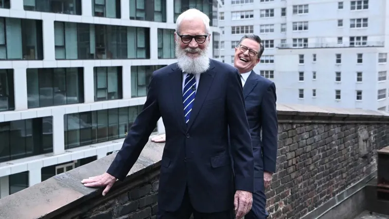 Late-Night-Legenden werfen Müll: Wenn Colbert und Letterman das Dach stürmen