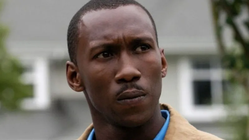 Mahershala Ali als Superheld: Sein 4-Part Sci-Fi-Meisterwerk ist jetzt gratis im Stream