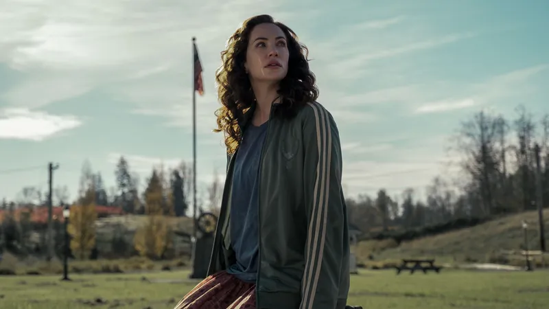 Midnight Mass: Warum Mike Flanagans Serie Netflix dominiert