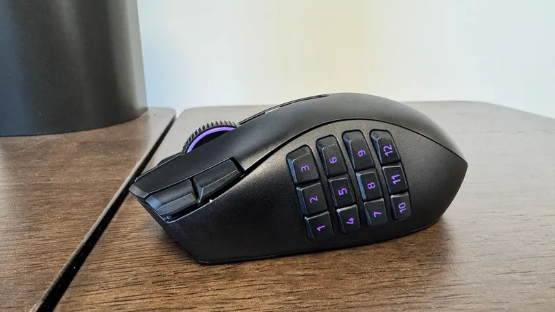 Razer Naga V3 Pro im Test: Mehr Maus, mehr Tasten, ein lautes Ping