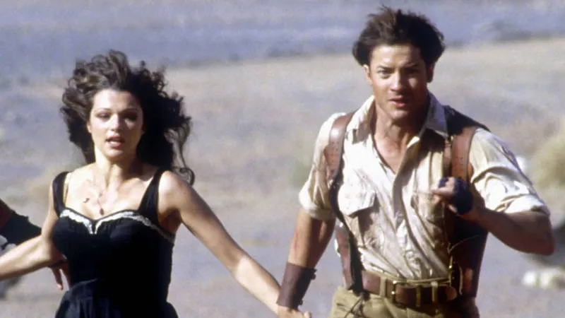The Mummy 4: Erste Set-Fotos zeigen Fraser und Weisz