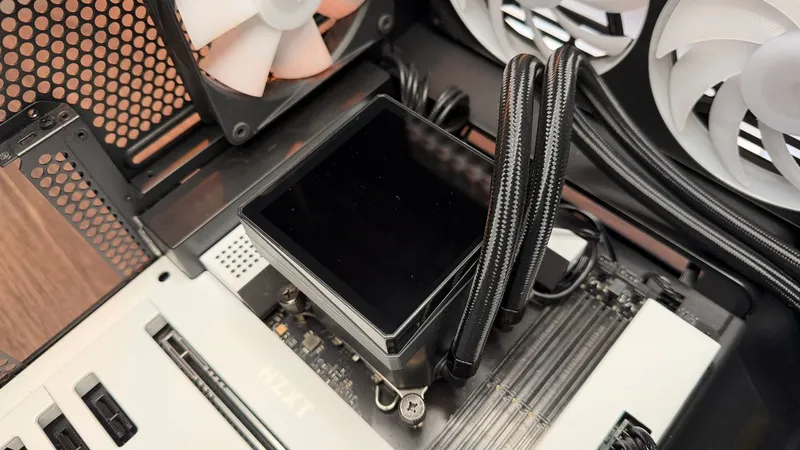 Thermaltake TH360 V3 Ultra ARGB Sync: Kühler, als man denkt!