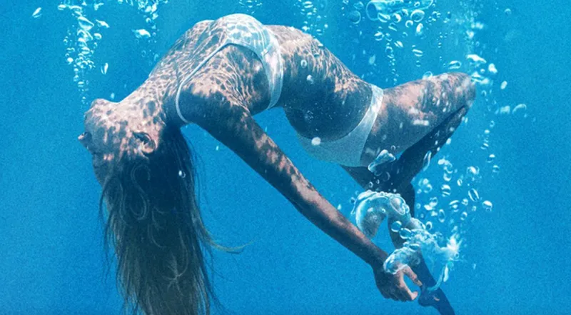 „Under the Silver Lake“ jetzt gratis streamen: Der Mystery-Thriller, der Puzzle-Obsessionen veralbert
